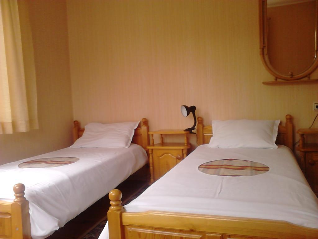 Borova House Hotel Tryavna Ruang foto